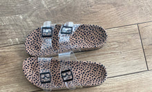 Load image into Gallery viewer, Clear Top Leopard Sandals
